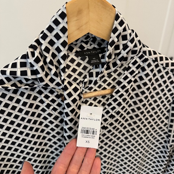 Ana Taylor Top Size XS NWT - Picture 3 of 5